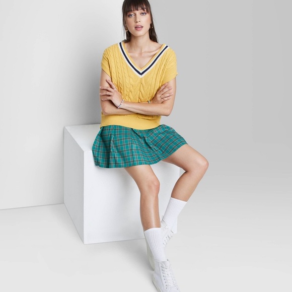 Women’s en's Oversized Sweater Vest - Picture 5 of 5